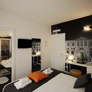 Camera standard con letto queen size